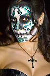 Subterraneo Cuervo Tradicional Sugar Skull Face Painting
